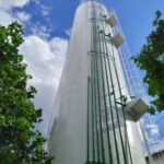 Acessórios para reservatórios metálicos.